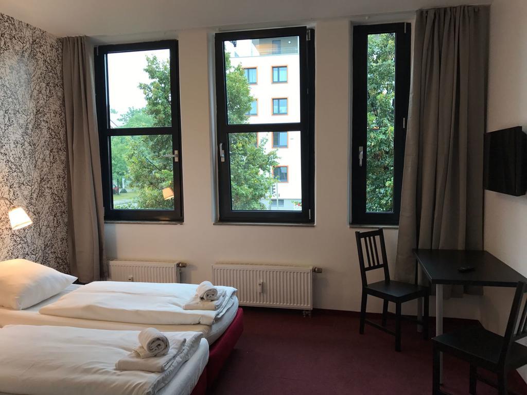 Basic Living Hotel Munich Exterior photo